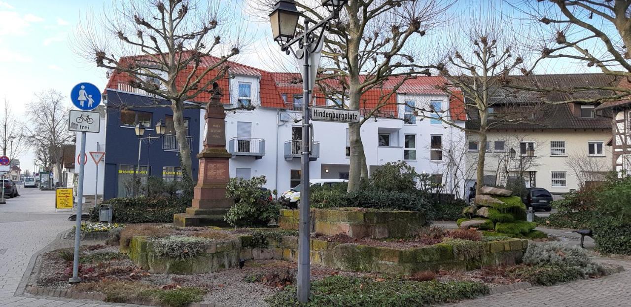 Hotel Am Hindenburgplatz Appenweier Bagian luar foto
